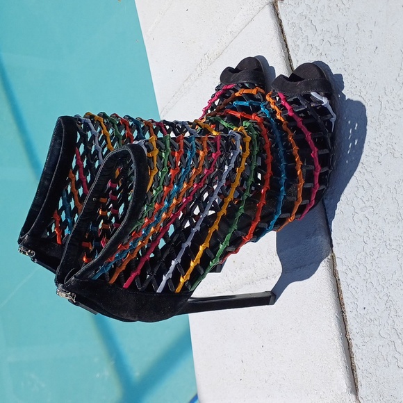 GUCCI caged PRIDE woven leather booties peeptoe heels 37 7 Rainbow - Picture 5 of 17